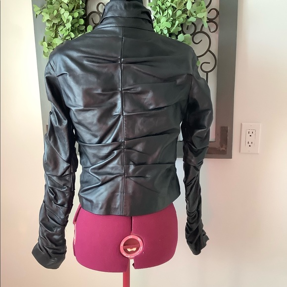 NWOT OBAKKI Ruched leather jacket! - Picture 8 of 8